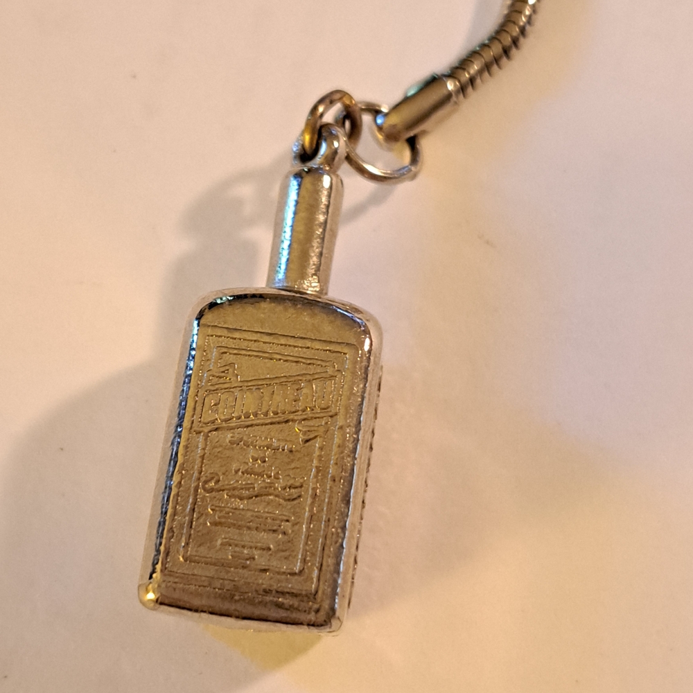 Cointreau Silver Keychain - Picture 2 of 3